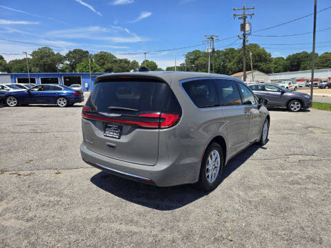 2023 Chrysler Pacifica Touring L