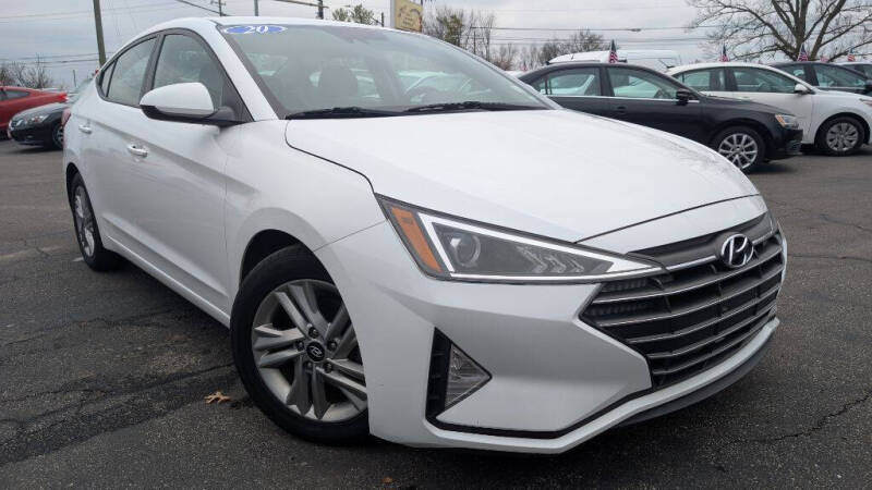 2020 Hyundai Elantra SEL's photo