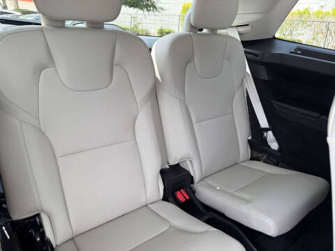 2024 Volvo XC90 B5 Core Bright Theme