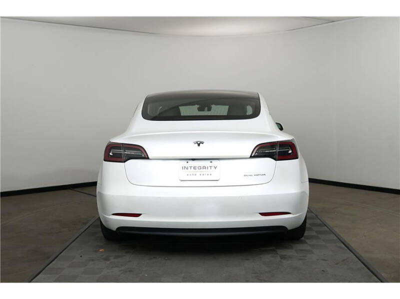 2020 Tesla Model 3 Long Range