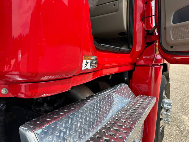2017 Freightliner Cascadia