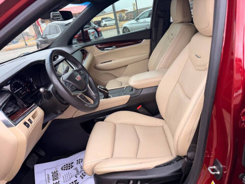 2017 Cadillac XT5 Luxury
