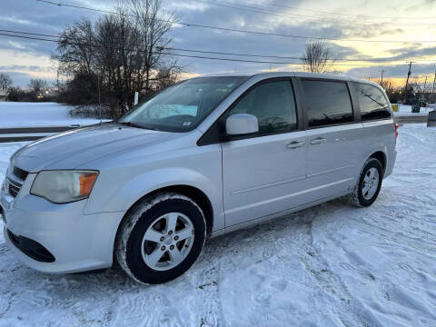 2012 Dodge Grand Caravan for sale at Glizzy Auto Sales in Barberton OH