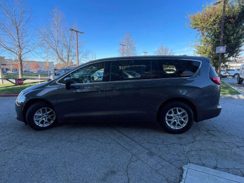 2017 Chrysler Pacifica Touring