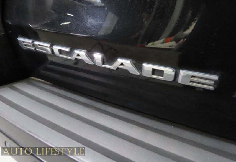 2017 Cadillac Escalade Luxury