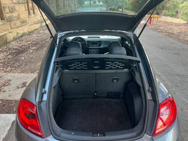 2012 Volkswagen Beetle