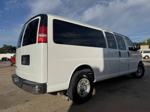 2016 Chevrolet Express LT 3500
