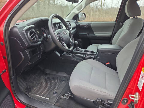 2017 Toyota Tacoma SR