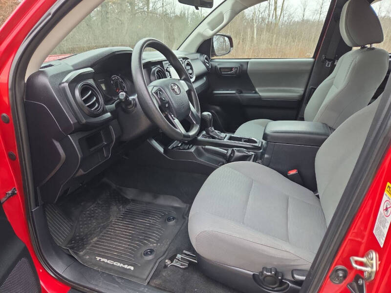 2017 Toyota Tacoma SR