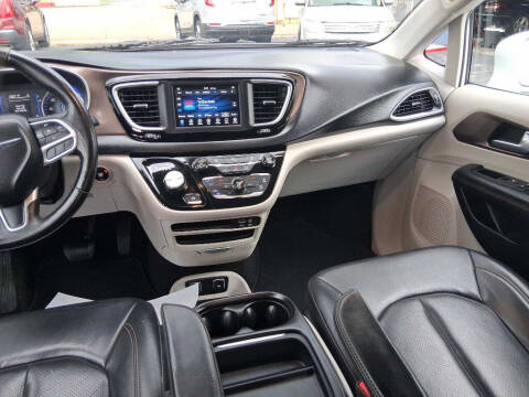 2018 Chrysler Pacifica Touring L