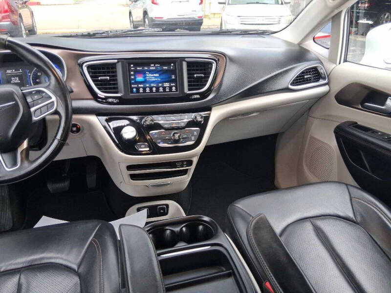 2018 Chrysler Pacifica Touring L