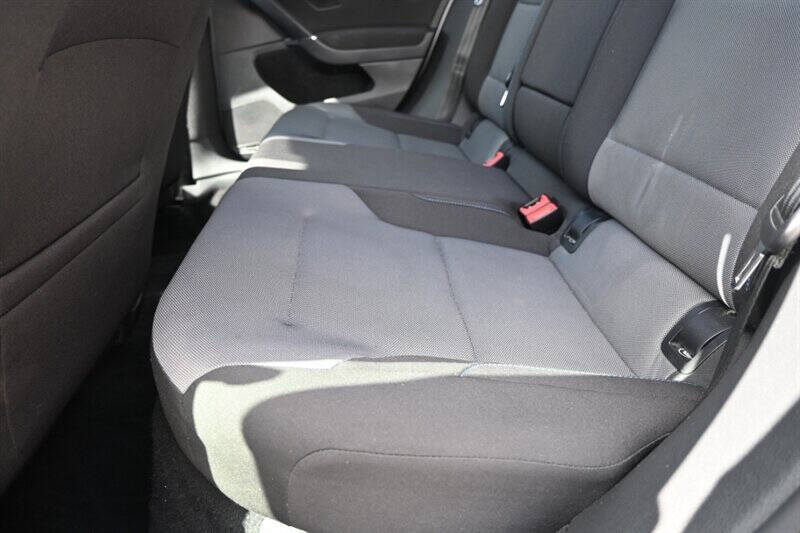 2016 Volkswagen e-Golf SE