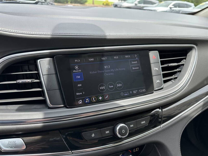 2024 Buick Enclave Essence