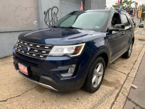 2017 Ford Explorer for sale at BHPH AUTO SALES in Newark NJ