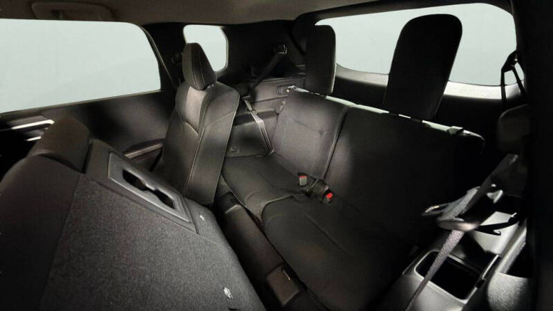 2025 Mitsubishi Outlander ES