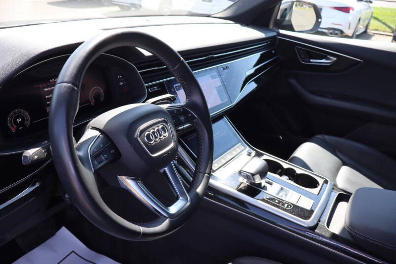 2019 Audi Q8 quattro Premium Plus 55 TFSI