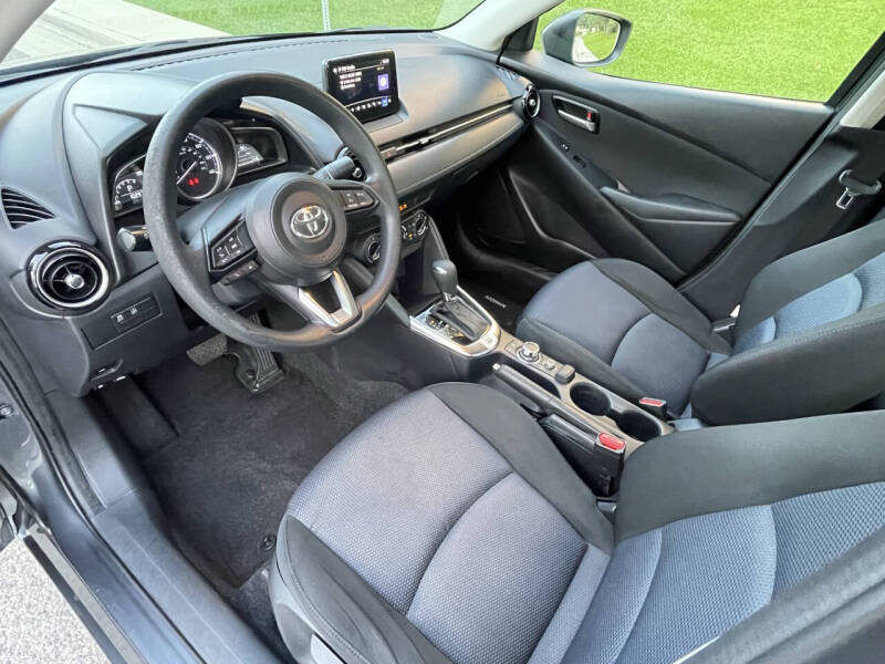 2019 Toyota Yaris XLE