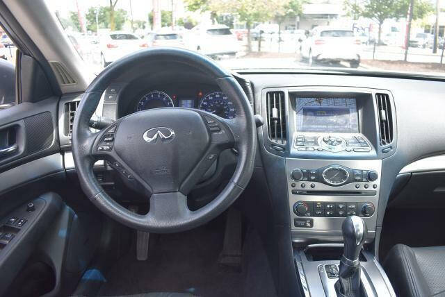 2015 Infiniti Q40