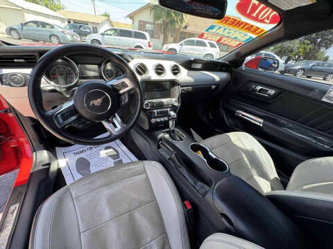 2017 Ford Mustang EcoBoost Premium