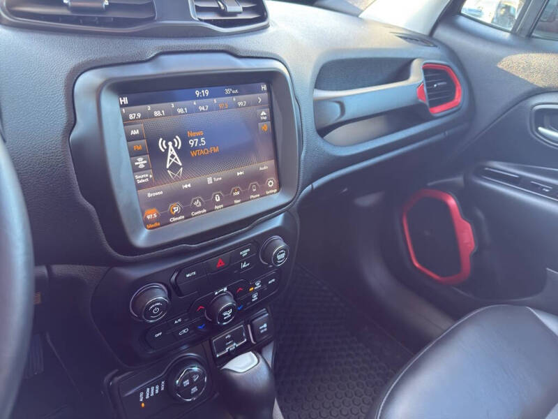 2023 Jeep Renegade Trailhawk