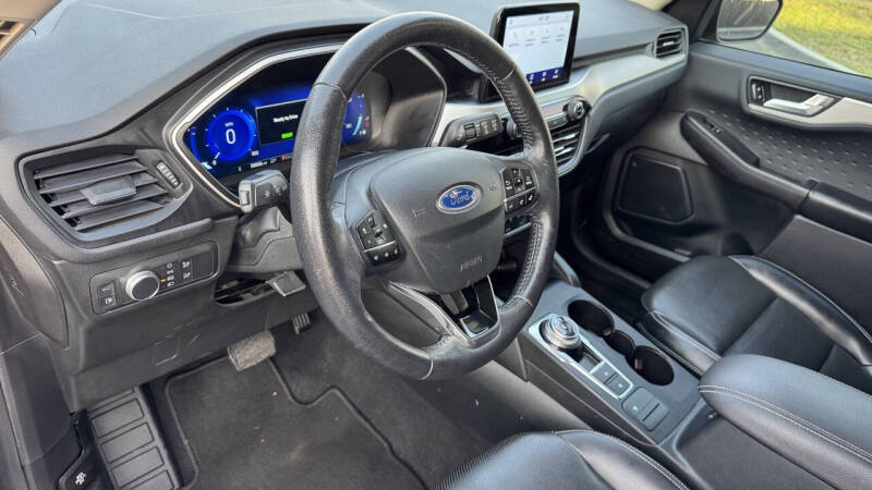 2020 Ford Escape Hybrid SE Sport