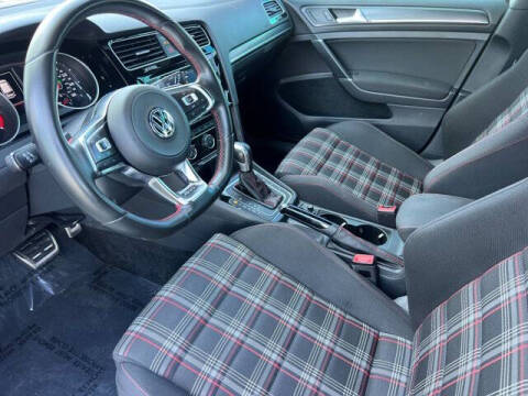 2020 Volkswagen Golf GTI S