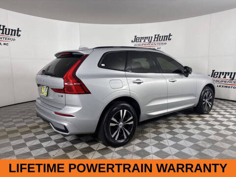 2024 Volvo XC60 B5 Core Dark Theme