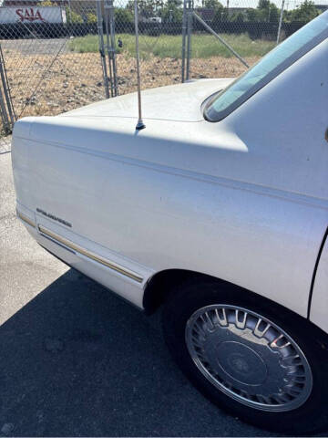 1998 Cadillac DeVille D'elegance