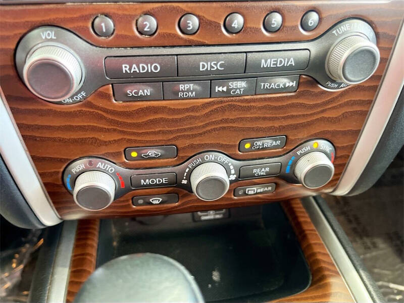 2020 Nissan Pathfinder Platinum