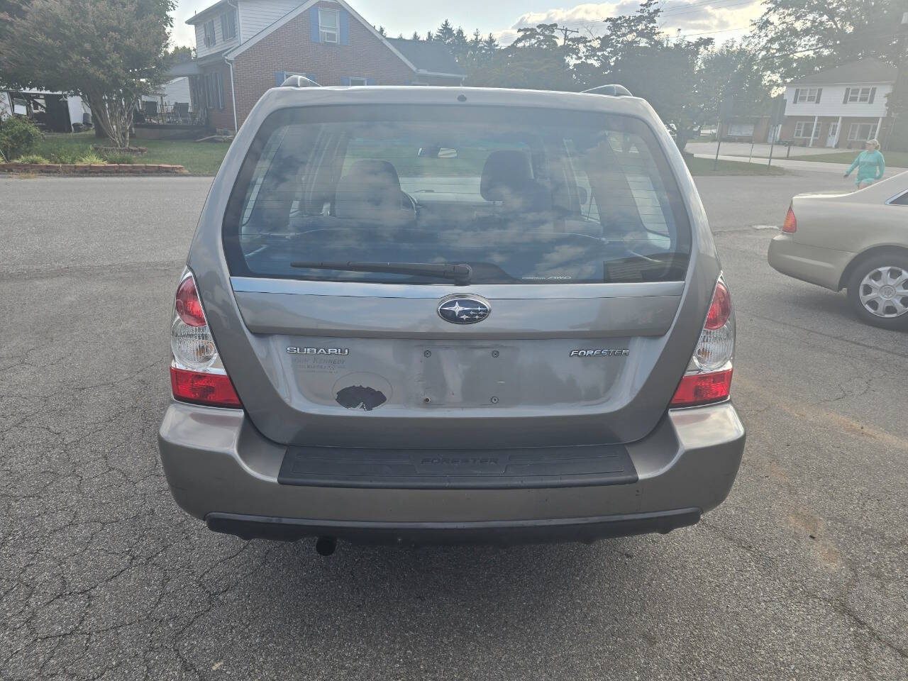 2006 Subaru Forester for sale at QUEENSGATE AUTO SALES in York, PA