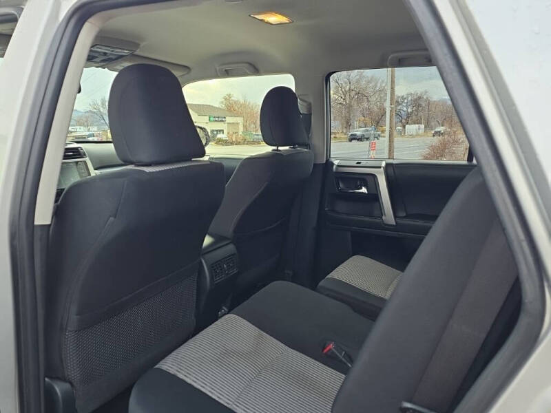 2024 Toyota 4Runner SR5