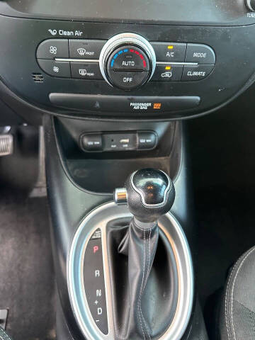 2019 Kia Soul +