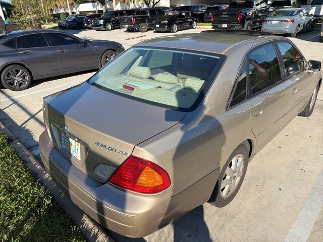 2000 Toyota Avalon XL