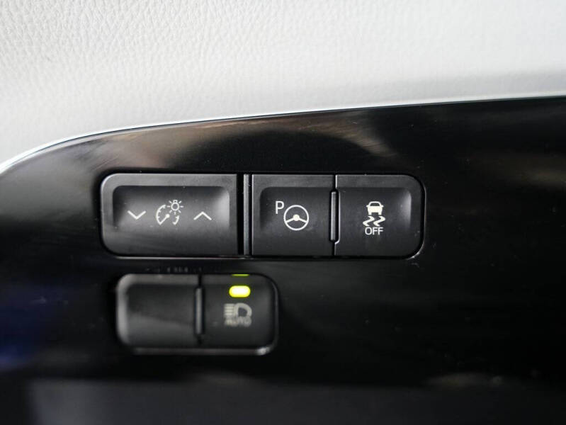 2018 Toyota Prius Two