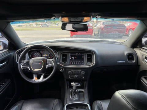 2017 Dodge Charger SXT