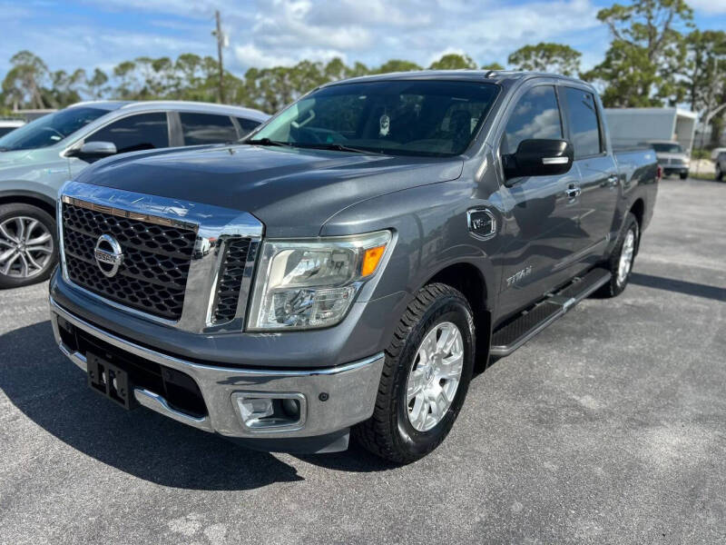 2017 Nissan Titan