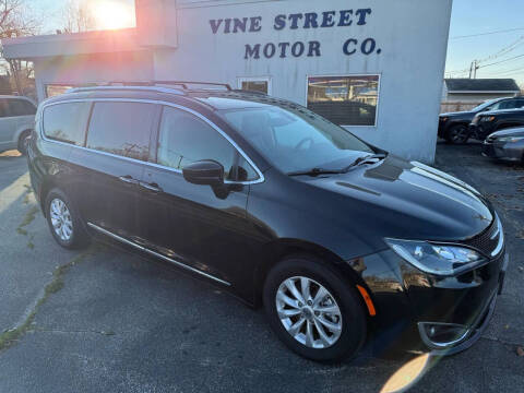 2018 Chrysler Pacifica Touring L Plus