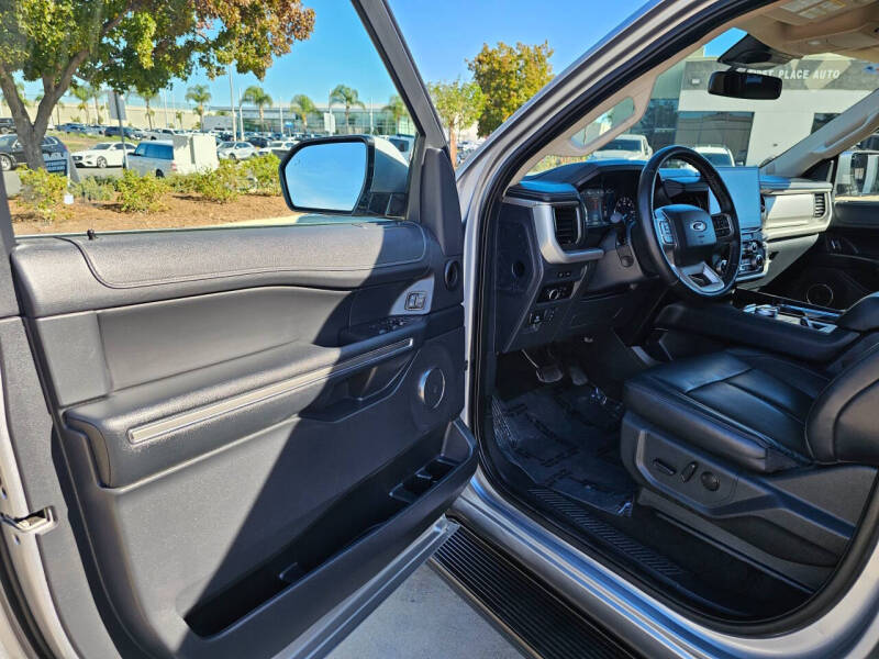 2024 Ford Expedition XLT