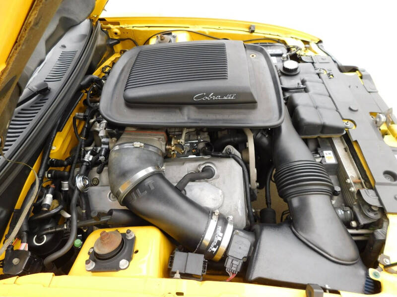 2004 Ford Mustang Mach 1 Premium