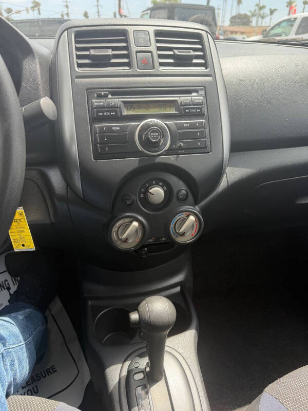 2012 Nissan Versa 1.6 SV