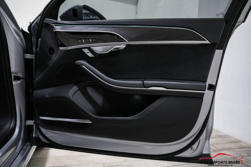 2022 Audi A8 L quattro 55 TFSI