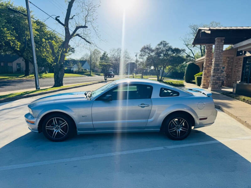 2005 Ford Mustang