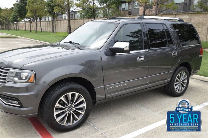 2016 Lincoln Navigator Select