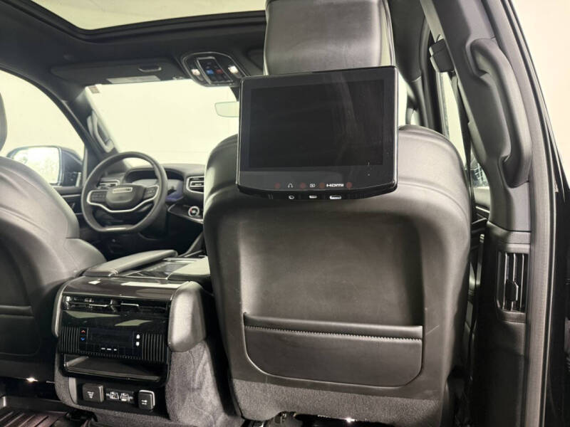 2023 Jeep Wagoneer