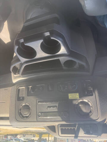 2014 Ford E-Series E-350 SD XL