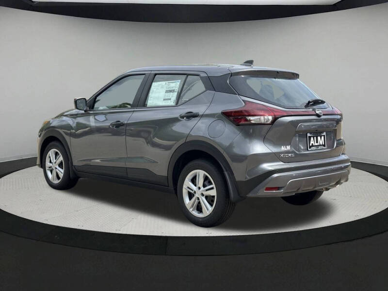 2025 Nissan Kicks Play S