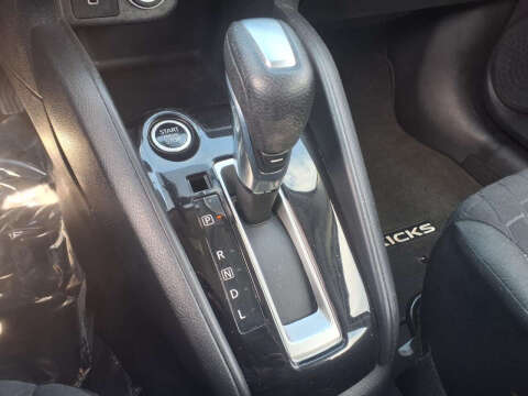 2021 Nissan Kicks S