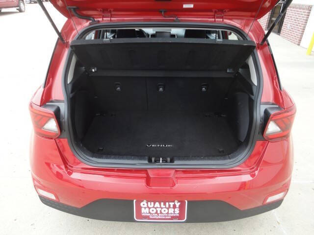 2023 Hyundai Venue SE