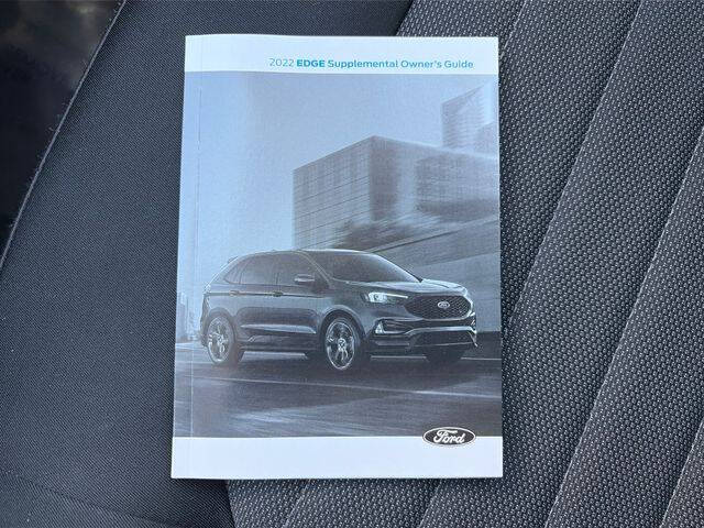 2022 Ford Edge SE