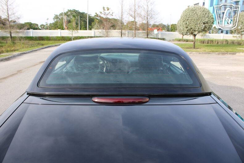 2005 Ford Thunderbird Deluxe